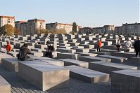 Berlin-Mitte-Holocaust-20051030-14.jpg