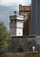 Berliner-Mauer-Treptow-19900416-05.jpg