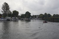 27. 9. 2011. Berlin. Spandau. Fluss Havel. Seitenarm bei Tiefwerder. Boote. Liegeplatz. Motorboote