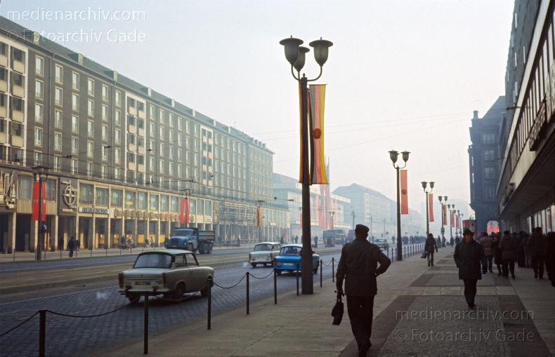 1978. DDR. Sachsen. Dresden. Neue Bauten in der ehemaligen Altstadt