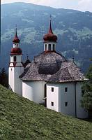 1982. Österreich. Kärnten. Kirche. Religion  Berge -  Austria. Alps. Mountains