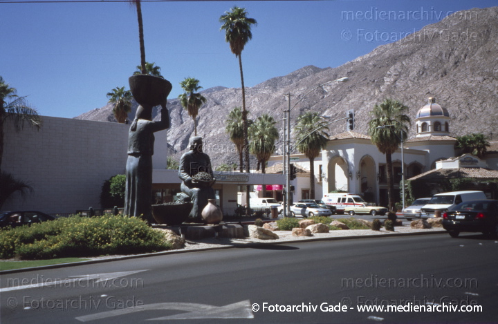 Kalifornien. Palm Springs. California
2001. USA. Kalifornien. Palm Springs. California
Schlüsselwörter: California;Kalifornien;Nordamerika;United States of America;USA;Vereinigte Staaten;Palm Springs;2001