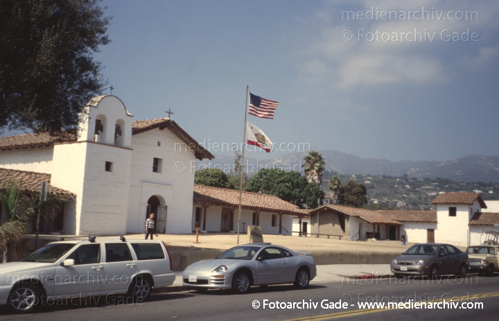 Kalifornien. Santa Barbara. California
USA. Kalifornien. Santa Barbara. California
Schlüsselwörter: California;Kalifornien;Nordamerika;United States of America;USA;Vereinigte Staaten;2004;Santa Barbara