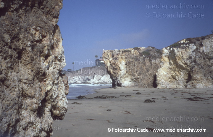 USA. Kalifornien. Arroyo Grande. California
2004. USA. Kalifornien. Arroyo Grande. California
Schlüsselwörter: Arroyo Grande;California;Kalifornien;Nordamerika;United States of America;USA;Vereinigte Staaten