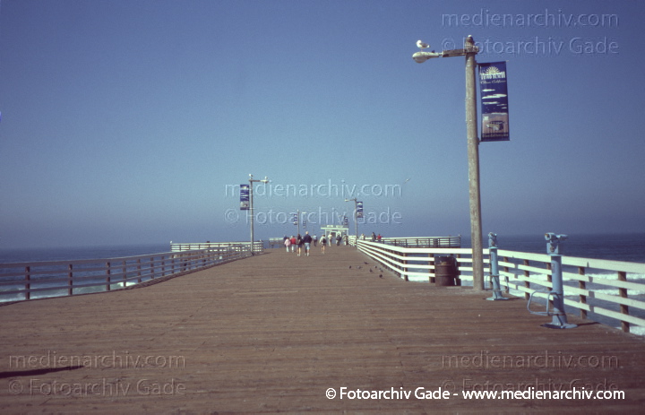 USA. Kalifornien. Arroyo Grande. California
2004. USA. Kalifornien. Arroyo Grande. California
Schlüsselwörter: Arroyo Grande;California;Kalifornien;Nordamerika;United States of America;USA;Vereinigte Staaten