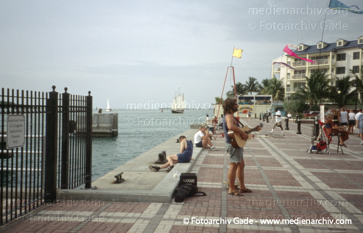 USA. Florida. Key West
2000. USA. Florida. Key West
Schlüsselwörter: Florida;Nordamerika;United States of America;USA;Vereinigte Staaten;Key West;2000