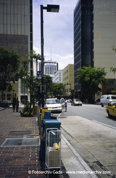 USA. Florida. Miami
2000. USA. Florida. Miami
Schlüsselwörter: 2000;Amerika;Florida;Miami;Nordamerika;USA