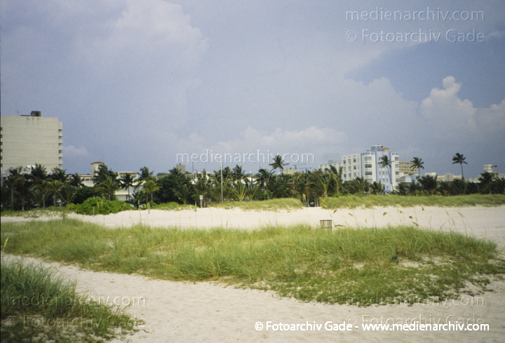 USA. Florida. Miami
2000. USA. Florida. Miami
Schlüsselwörter: 2000;Amerika;Florida;Miami;Nordamerika;USA