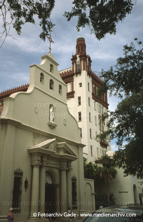 USA. Florida. Saint Augustine. St. Augustine
2000. USA. Florida. Saint Augustine. St. Augustine
Schlüsselwörter: Florida;Nordamerika;United States of America;USA;Vereinigte Staaten;2000;Saint Augustine;St. Augustine
