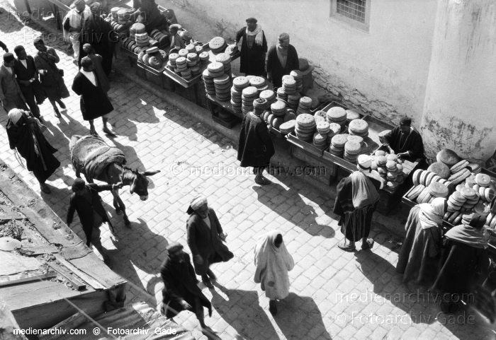 1932. Afrika
1932. Afrika.
Schlüsselwörter: 1932;Africa;Afrika