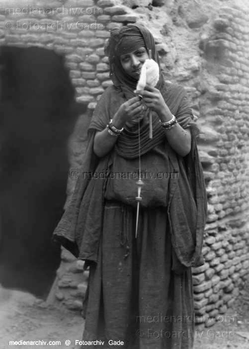 1932. Afrika
1932. Afrika.
Schlüsselwörter: 1932;Africa;Afrika