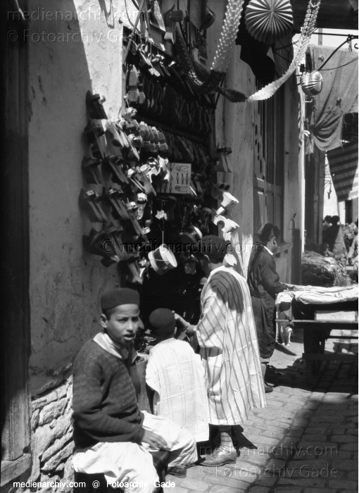 1932. Afrika
1932. Afrika.
Schlüsselwörter: 1932;Africa;Afrika