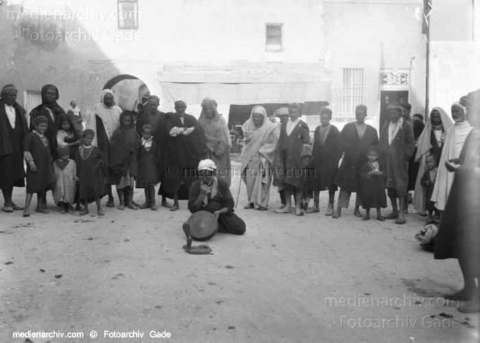 1932. Afrika
1932. Afrika.
Schlüsselwörter: 1932;Africa;Afrika