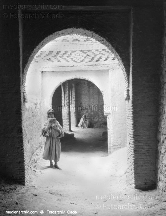 1932. Afrika
1932. Afrika.
Schlüsselwörter: 1932;Africa;Afrika