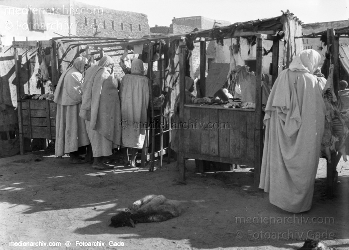 1932. Afrika
1932. Afrika.
Schlüsselwörter: 1932;Africa;Afrika