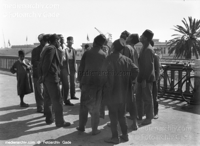 1932. Afrika. Algerien. Algier
1932. Afrika. Algerien. Algier - Africa. Algeria. Algiers -
Schlüsselwörter: 1932;Africa;Afrika;Algeria;Algerien;Algier;Algiers