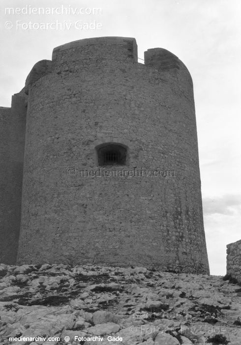 1932. Frankreich. Marseille. France. Château d'If
1932. Frankreich. Marseille. France. Château d'If
Schlüsselwörter: 1932;Afrika;Château d'If;France;Frankreich;Marseille