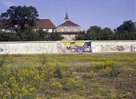 Berlin-Mitte-Bernauer-Gedenkstaette-Mauer-19920618-303.jpg