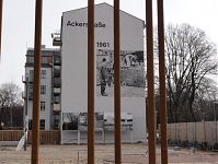 Dateiname=Berlin-Mitte-Bernauer-Gedenkstaette-Mauer-20110312-060.jpg
Dateigröße=227KB
Abmessungen: 880x661
hinzugefügt am: 04. Januar 2016 Berlin-Mitte-Bernauer-Gedenkstaette-Mauer-20110312-060.jpg
