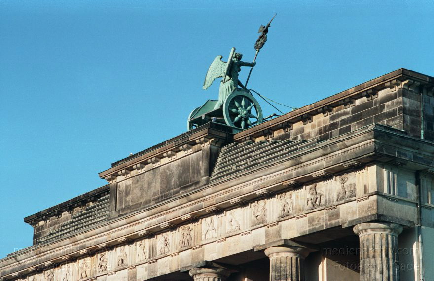Berlin. Brandenburger Tor
21. 09. 1991. Berlin. Mitte. Brandenburger Tor
Schlüsselwörter: Berlin;Brandenburg Gate;Brandenburger Tor;Deutschland;Germany;1991;Mitte