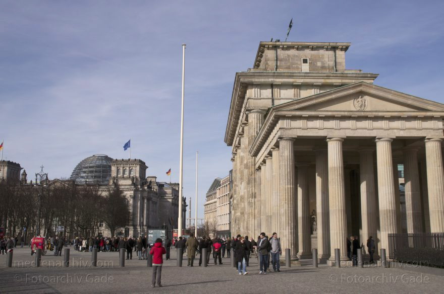 Berlin. Brandenburger Tor
3. 3. 2012. Berlin. Mitte. Brandenburger Tor
Schlüsselwörter: Berlin;Brandenburger Tor;Deutschland;Germany;2012;Mitte