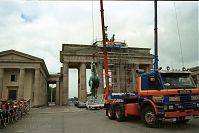 Dateiname=Berlin-Mitte-Brandenburger-Tor-19910716-26.jpg
Dateigröße=181KB
Abmessungen: 880x588
hinzugefügt am: 04. Januar 2016 Berlin-Mitte-Brandenburger-Tor-19910716-26.jpg