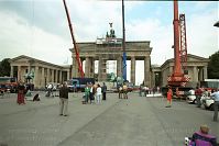 Dateiname=Berlin-Mitte-Brandenburger-Tor-19910716-33.jpg
Dateigröße=196KB
Abmessungen: 880x588
hinzugefügt am: 04. Januar 2016 Berlin-Mitte-Brandenburger-Tor-19910716-33.jpg