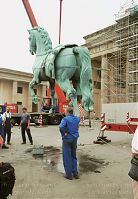 Dateiname=Berlin-Mitte-Brandenburger-Tor-19910716-44.jpg
Dateigröße=236KB
Abmessungen: 610x880
hinzugefügt am: 04. Januar 2016 Berlin-Mitte-Brandenburger-Tor-19910716-44.jpg