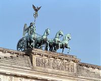 Berlin-Mitte-Brandenburger-Tor-19910731-002.jpg