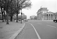 Berlin-Mitte-Brandenburger-Tor-19941023-233.jpg