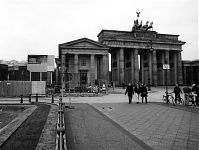Dateiname=Berlin-Mitte-Brandenburger-Tor-199702-33.jpg
Dateigröße=196KB
Abmessungen: 880x663
hinzugefügt am: 04. Januar 2016 Berlin-Mitte-Brandenburger-Tor-199702-33.jpg