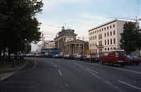 Dateiname=Berlin-Mitte-Brandenburger-Tor-199909-64.jpg
Dateigröße=161KB
Abmessungen: 880x574
hinzugefügt am: 04. Januar 2016 Berlin-Mitte-Brandenburger-Tor-199909-64.jpg