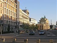 Dateiname=Berlin-Mitte-Brandenburger-Tor-20040912-25.jpg
Dateigröße=237KB
Abmessungen: 880x661
hinzugefügt am: 04. Januar 2016 Berlin-Mitte-Brandenburger-Tor-20040912-25.jpg