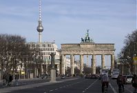 Berlin-Mitte-Brandenburger-Tor-20120303-189.jpg