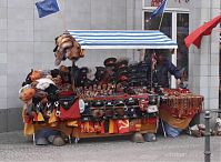 Dateiname=Berlin-Mitte-Checkpoint-Charly-20050102-14.jpg
Dateigröße=230KB
Abmessungen: 880x643
hinzugefügt am: 04. Januar 2016 Berlin-Mitte-Checkpoint-Charly-20050102-14.jpg