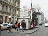 Dateiname=Berlin-Mitte-Checkpoint-Charly-20050102-19.jpg
Dateigröße=234KB
Abmessungen: 880x659
hinzugefügt am: 04. Januar 2016 Berlin-Mitte-Checkpoint-Charly-20050102-19.jpg