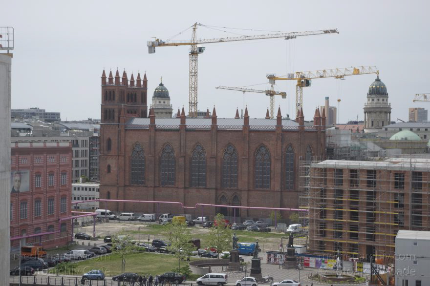 Berlin
2015. Berlin. Mitte. Blick von der Humboldt-Box
Schlüsselwörter: 2015;Berlin;Mitte