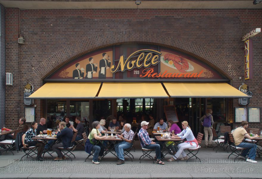 Berlin. Georgenstraße
23. 5. 2014. Berlin. Mitte. Georgenstraße. Restaurant Nolle
Schlüsselwörter: Berlin;Georgenstraße;Germany;Mitte;Nolle;2014;Restaurant