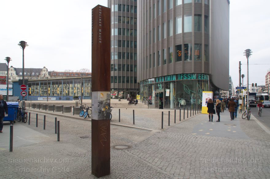 Berlin. Friedrichstraße
9. 4. 2013. Berlin. Mitte. Friedrichstraße
Schlüsselwörter: Berlin;Deutschland;Friedrichstraße;Germany;2013;Mitte