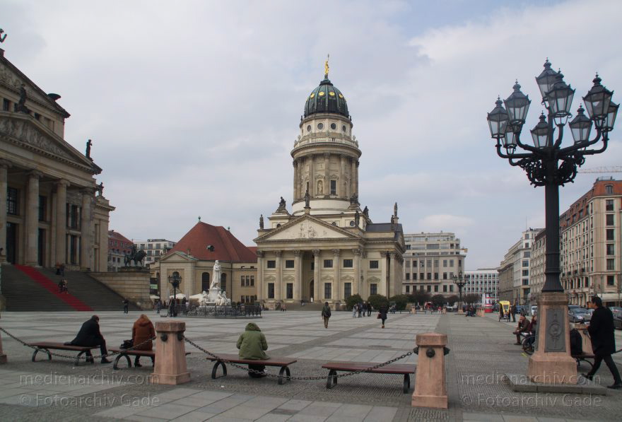 Berlin. Gendarmenmarkt. Französischer Dom
2013. Berlin. Mitte. Gendarmenmarkt. Französischer Dom
Schlüsselwörter: Berlin;Deutschland;Französischer Dom;Gendarmenmarkt;Germany;2013;Mitte
