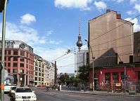 Berlin-Mitte-Hackescher-Markt-20010701-13.jpg