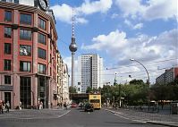 Berlin-Mitte-Hackescher-Markt-20010701-15.jpg