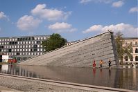 Dateiname=Berlin-Mitte-Invalidenpark-20050501-66.jpg
Dateigröße=208KB
Abmessungen: 880x586
hinzugefügt am: 04. Januar 2016 Berlin-Mitte-Invalidenpark-20050501-66.jpg