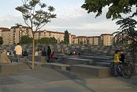 Berlin-Mitte-Holocaust-20050522-77.jpg