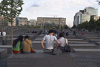 Dateiname=Berlin-Mitte-Holocaust-20050522-82.jpg
Dateigröße=200KB
Abmessungen: 880x586
hinzugefügt am: 04. Januar 2016 Berlin-Mitte-Holocaust-20050522-82.jpg