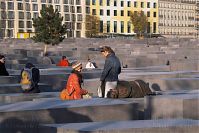 Berlin-Mitte-Holocaust-20051030-42.jpg