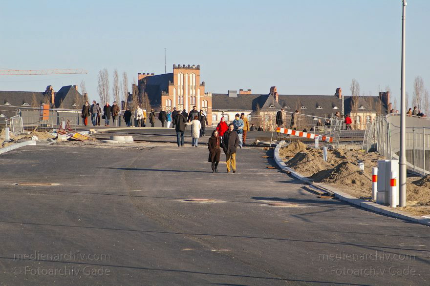 Berlin. Kapelle-Ufer. Bauland. Baustelle. Hinten: Krankenhaus Charité
16. 1. 2005. Berlin. Mitte. Kapelle-Ufer. Bauland. Baustelle. Hinten: Krankenhaus Charité
Schlüsselwörter: Baustelle;Berlin;Charité;Deutschland;Germany;Kapelle-Ufer;Krankenhaus;Mitte;Reigerungsviertel;Spree;2005;Tiergarten