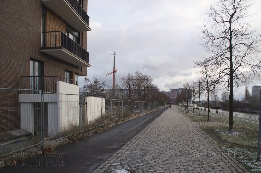 Berlin. Kieler Ufer. Neue Häuser
11. 1. 2013. Berlin. Mitte. Kieler Ufer. Neue Häuser
Schlüsselwörter: Berlin;Deutschland;Germany;Kieler Ufer;2013;Mitte