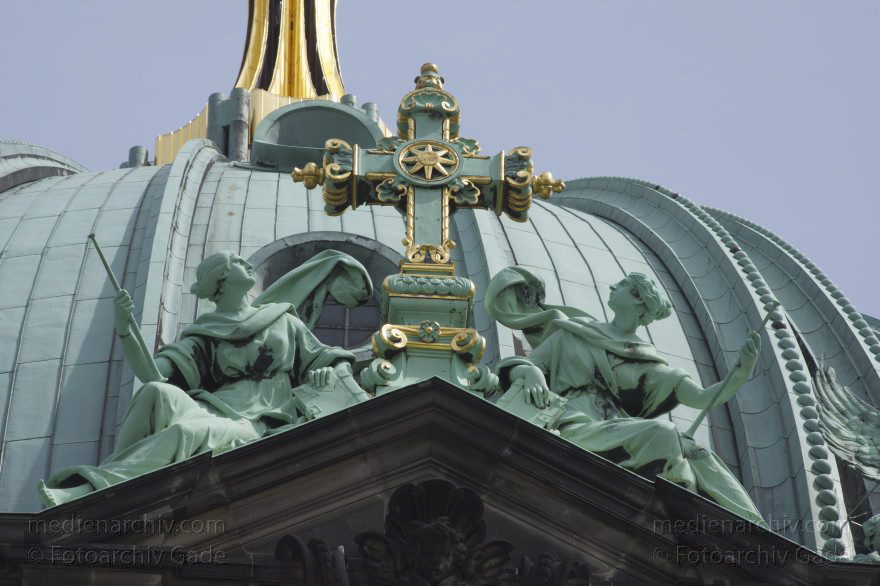 Berlin. Mitte. Berliner Dom
2015. Berlin. Mitte. Museumsinsel. Berliner Dom
Schlüsselwörter: 2015;Berlin;Berliner Dom;Mitte;Museumsinsel