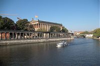 Berlin-Mitte-Museumsinsel-Alte-Nationalgalerie-20050907-20.jpg